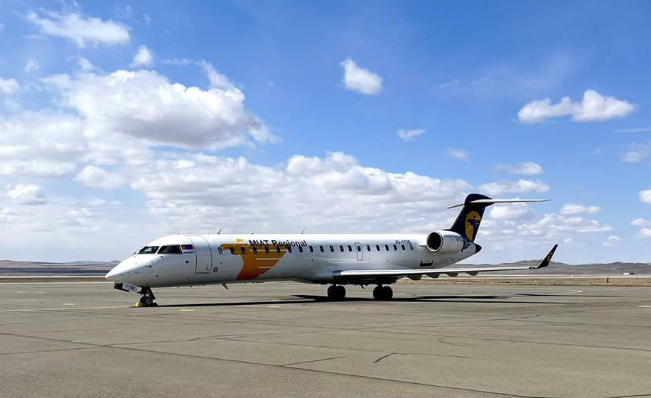 CRJ-700